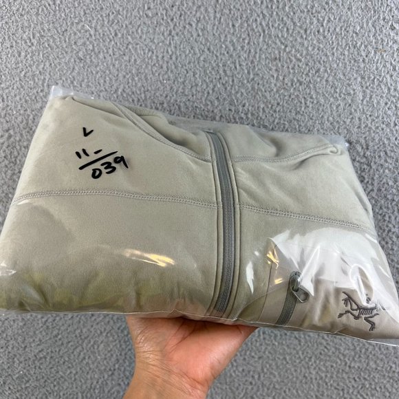 Arcteryx LEAF 1/4 Zip Covert Polartec Pullover - Picture 10 of 10